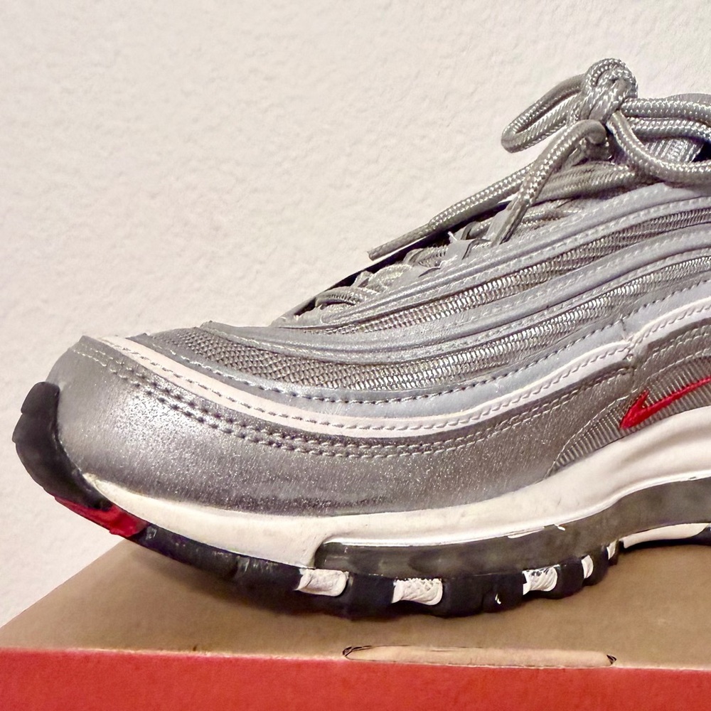 Nike Women’s Air Max 97 OG “Silver Bullet” Metallic Silver/Varsity Red | Size 8 - Picture 11 of 16